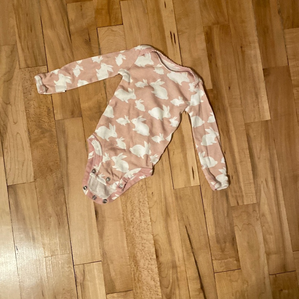 Carter’s Rabbit One Piece with convertible mitten sleeves Newborn